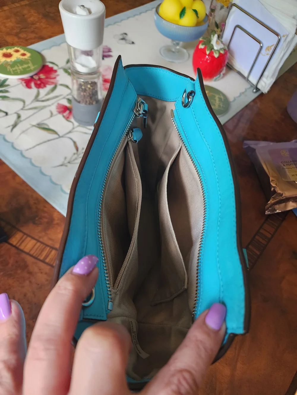 ✨️✨️Coach Turquoise Tote Bag & Beauty Bundle NWOT Gift Set